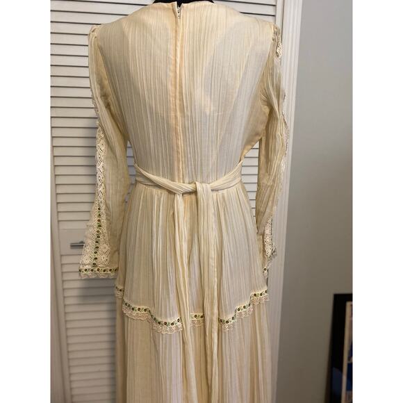 Gunne Sax style 1970s Gauzy Tiered Off-white Maxi Maiden Dress Boho lace trim - Picture 6 of 10